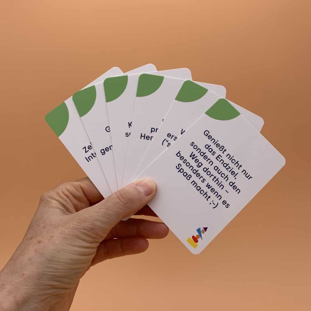 Compliment Cards Game (German or English)