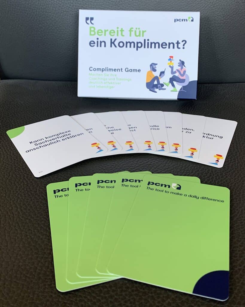 Compliment Cards Game (German or English)